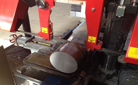 合山卧式带锯床加工时出现明显振荡如何排查？